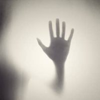 تربية الخوف والشك